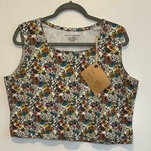 Floral Mountain Lake XL crop top